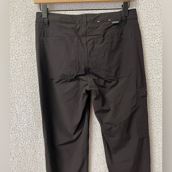 Patagonia Women's Skyline Traveler Pants in black | size 2 - Picture 3 of 9